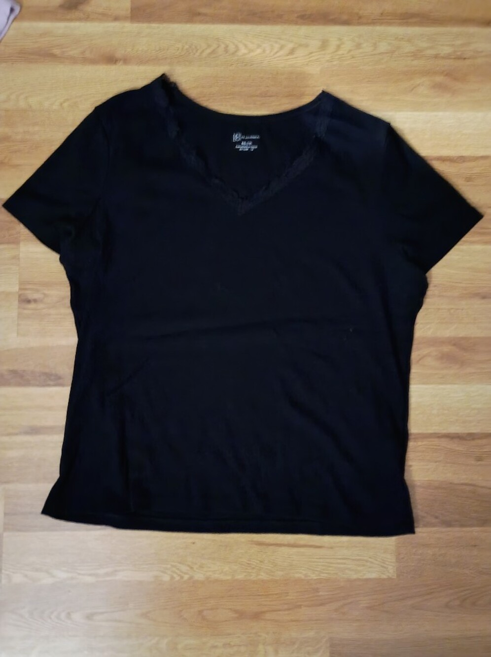 No Boundaries Black V-Neck Lace Trim Short Sleeve Tee